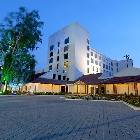 Chanakya Bnr Hotel Ранчи Екстериор снимка
