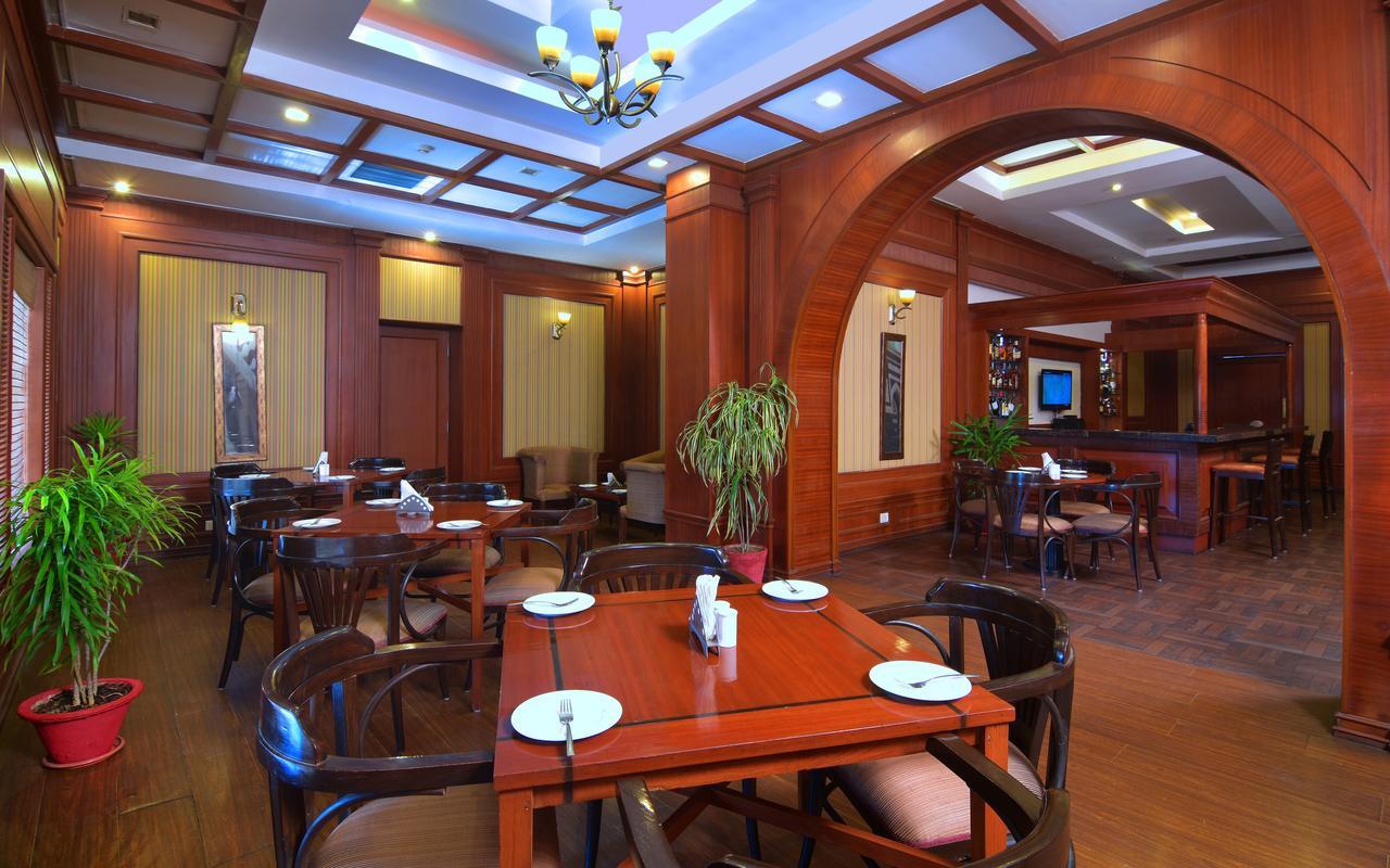Chanakya Bnr Hotel Ранчи Екстериор снимка