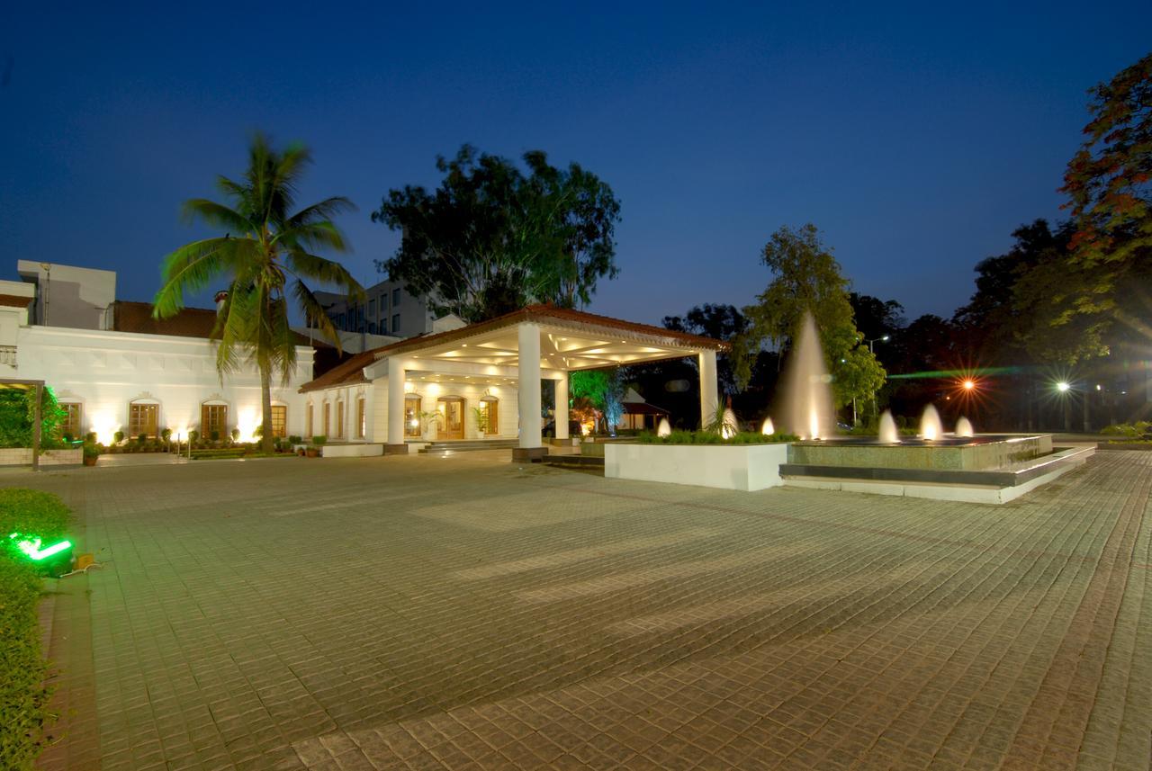 Chanakya Bnr Hotel Ранчи Екстериор снимка