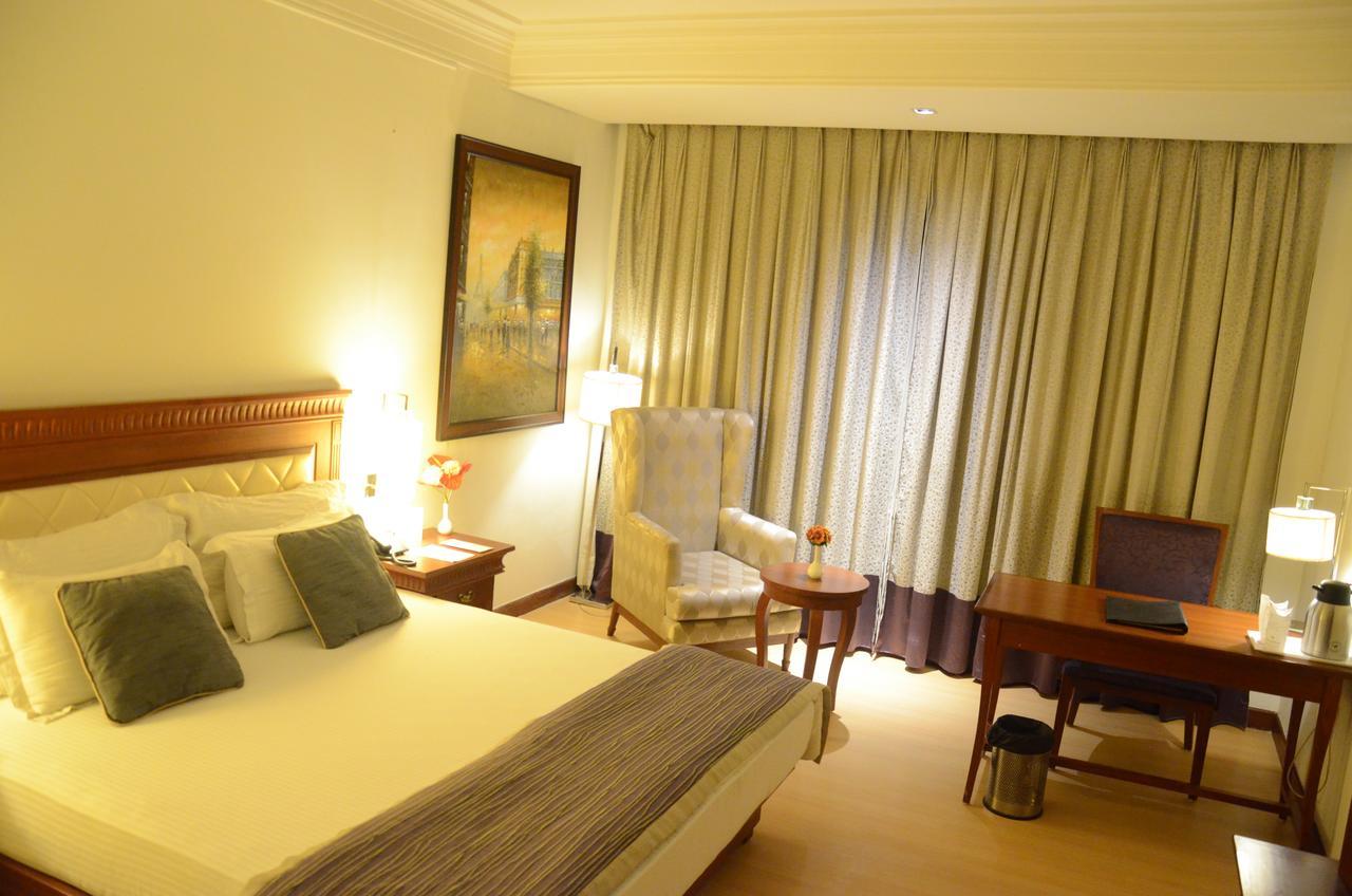 Chanakya Bnr Hotel Ранчи Екстериор снимка